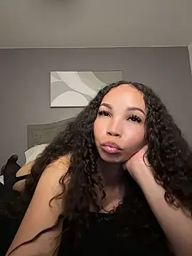 nikkiloveee's Live XXX Chat
