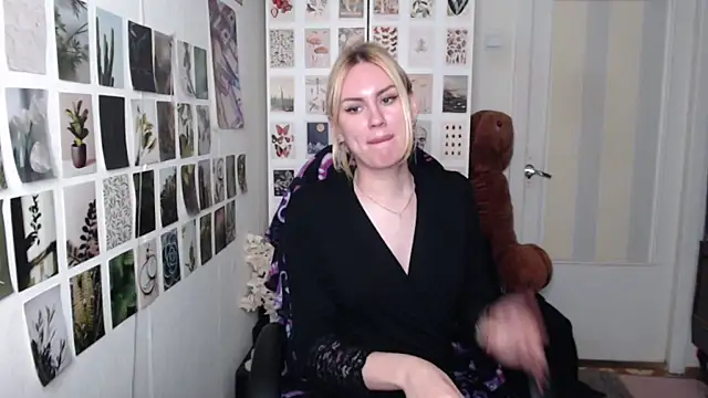 CapriScorpion – Naživo XXX chat