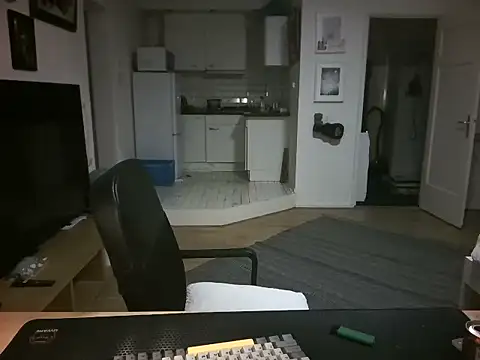 Онлайн чат XXX mihaimichael