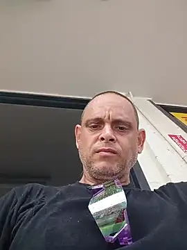 Buffshagswell Chat XXX in diretta