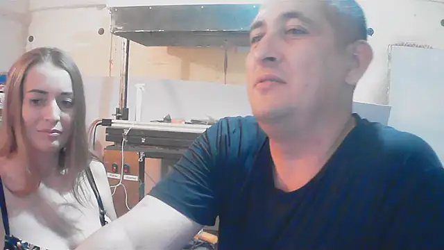 Chat +18 de DenMaretxx ao vivo