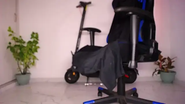 MAXJONES_2 élő XXX-chatje