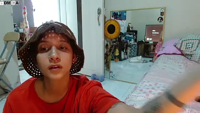 Chat +18 de AlinaWoolf_ ao vivo