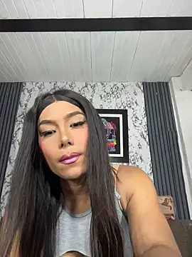 הופעת וובקאם של sexybigcum_