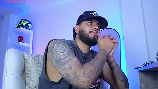 הופעת וובקאם של eyesconeso_