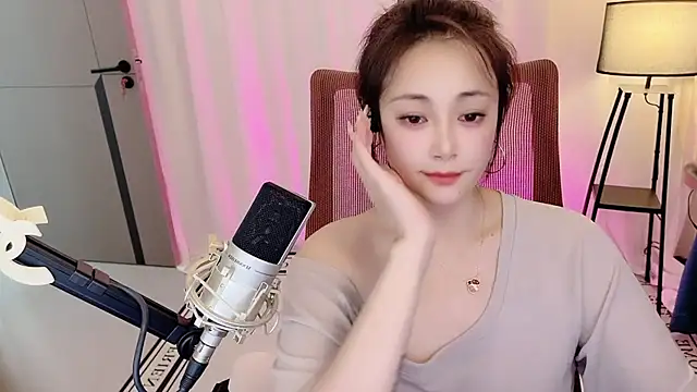 Daisy-77's Live XXX Chat