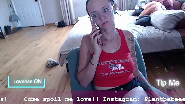 Plantbabeee – Naživo XXX chat