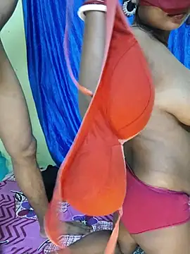 XXX chat uživo modela Yourmanu