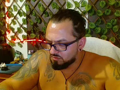 mr_wolf46 Show in webcam