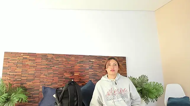 wendyparker1 Adlı Modelin Canlı XXX Sohbeti