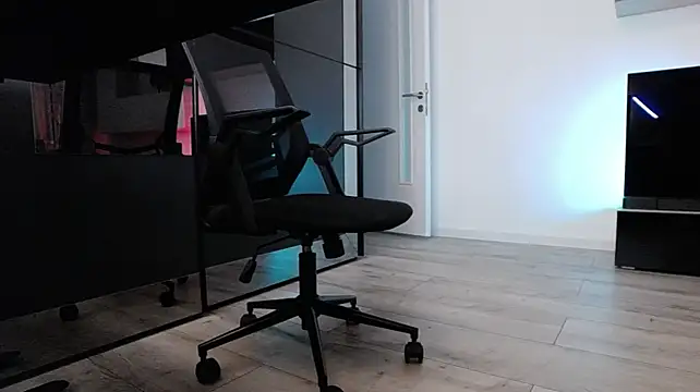 Živý XXX chat DravenPeak