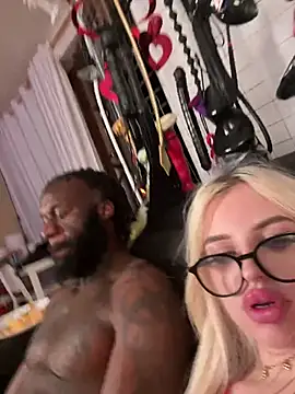 Steffi_Snowbunny's Live XXX Chat