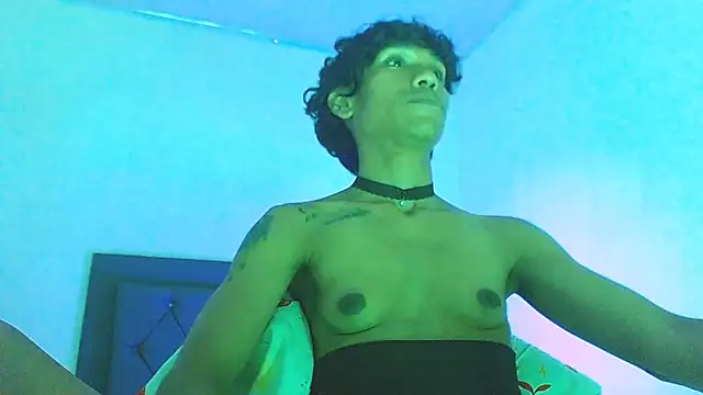 red_veltet's Webcam Show