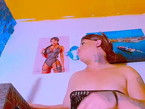 Biigass_Juicy: вебкам-шоу