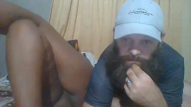 Czat XXX na żywo – Interracialcouple35