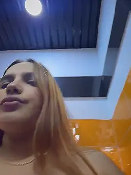 Colibri_xxx Adlı Modelin Canlı XXX Sohbeti