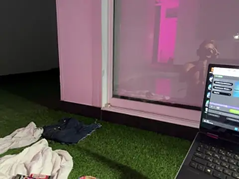 Son_Gokuu Adlı Modelin Web Kamerası Şovu