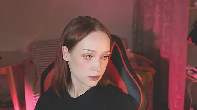 shyghostt Chat XXX in diretta