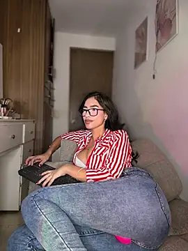 DulceLenns Chat XXX live