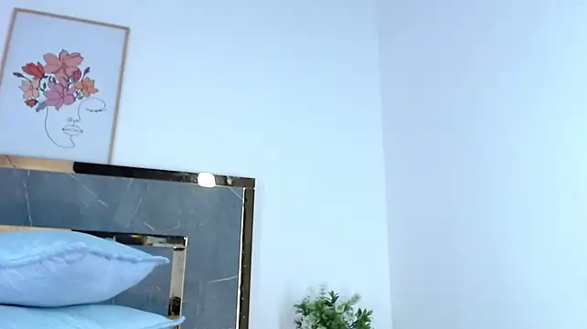 ThorTitan20 Webcam-Show