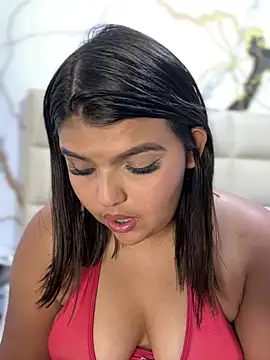 Pokazy przed kamerką – Lia_sexx