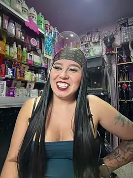 XXX chat uživo modela TamySweetness