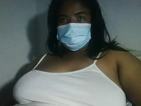 Chat XXX en directo de Artinah22