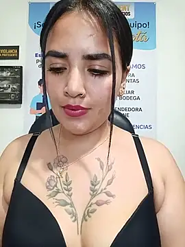 MAYE__13 Live XXX-chat
