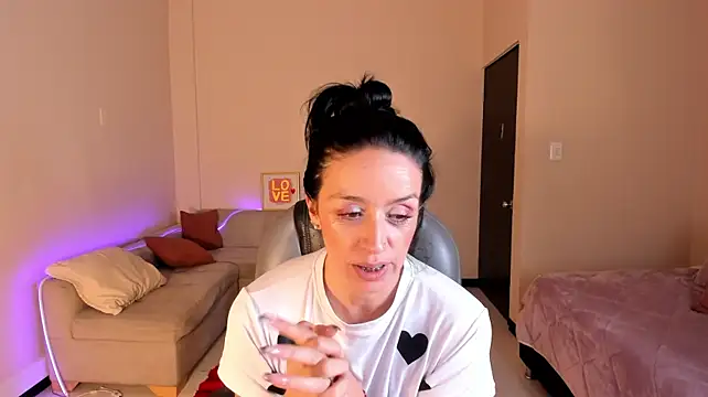 Chat XXX en directo de Kristen_Garner