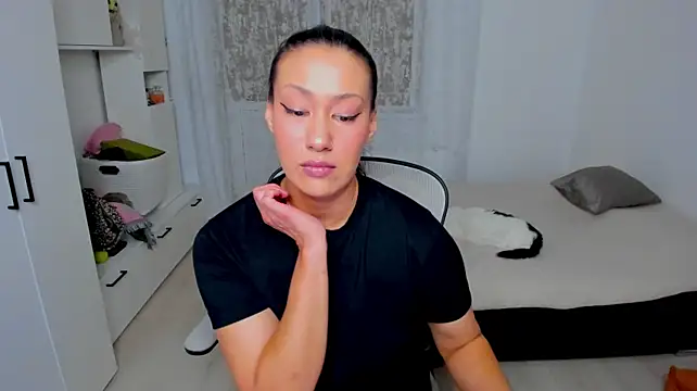 FieryHeart's Live XXX Chat