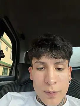 _Tomy08calderon Chat XXX in diretta