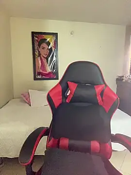 Miaswwe live XXX chat