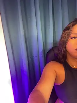 Show de Keira_Fox31 na webcam