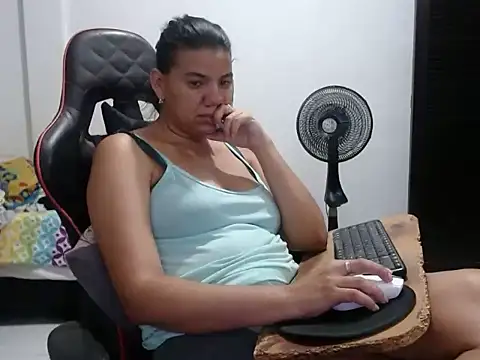 Adriana_0312 Live XXX-chat