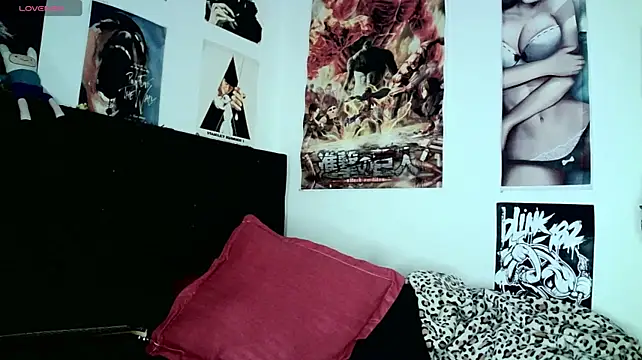 Chat +18 de kiiler_queen ao vivo