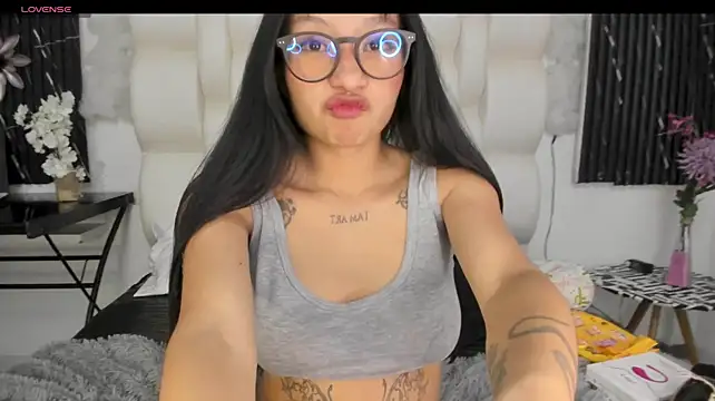 Kittytokyoo Adlı Modelin Canlı XXX Sohbeti