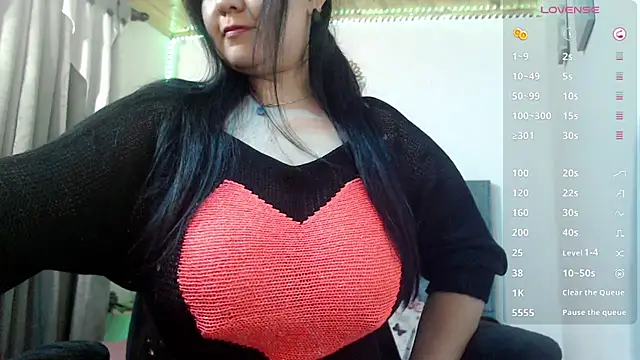 Donniia 即時 XXX 聊天