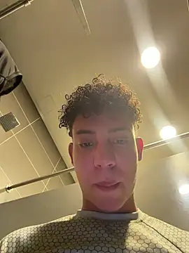yoursexyjose Webcam show