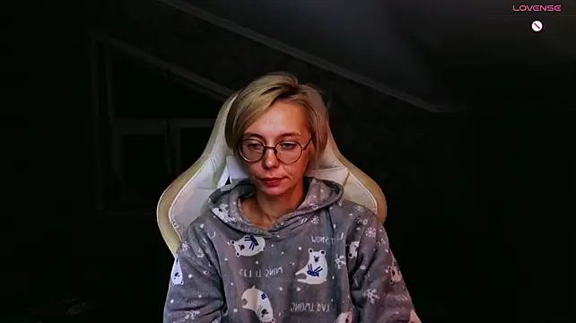 Blondice XXX чат на живо