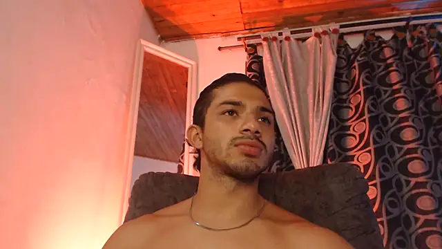 Chat XXX ao vivo de ArturoCardona_