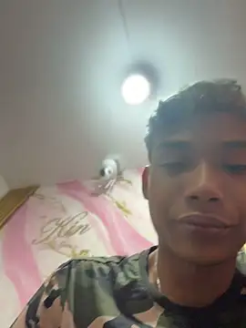 alejo_cute – Naživo XXX chat