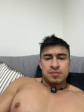 Chat +18 de Chris_Clarck ao vivo