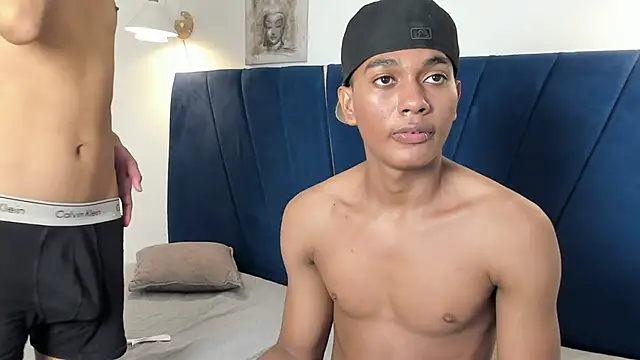 An_fox23 élő XXX-chatje