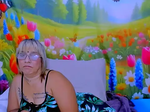 Онлайн чат XXX indianroxy