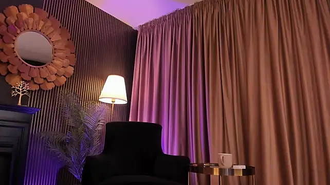 دردشة LexySinner الجنسية المباشرة