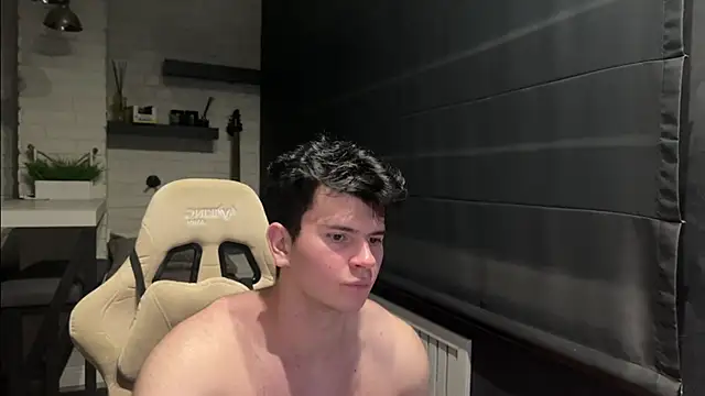 dinovl Live XXX Chat