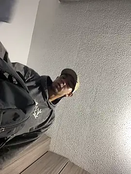 Czat XXX na żywo – Taylor_DiamondBoy