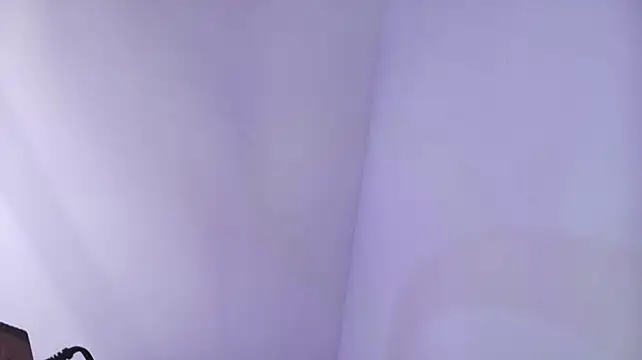 دردشة Emily_andrews الجنسية المباشرة