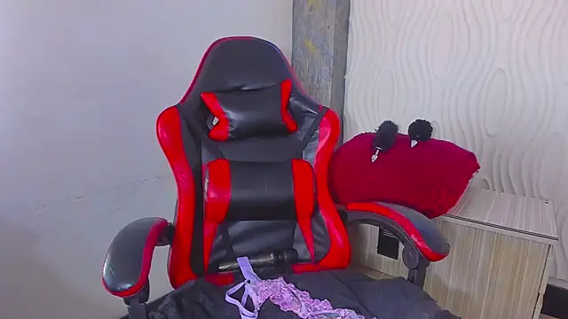 XXX chat uživo modela yayacandy