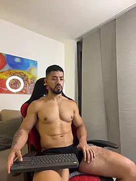 Ezzio_Scolaro Chat XXX in diretta